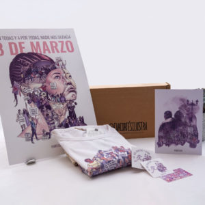 En la imagen se ve un ejemplo del pack de productos de temática feminista "8 de marzo". En la imagen se puede observar una lamina A3Plus con uno de los conocidos carteles 8M de Eva Cortés, una lámina pequeña con otra ilustración de uno de los carteles y una camiseta de la misma línea.